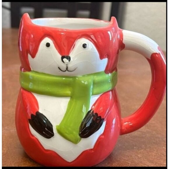 Fox-Shaped Ceramic Mug With Green Scarf - Picture 3 of 16